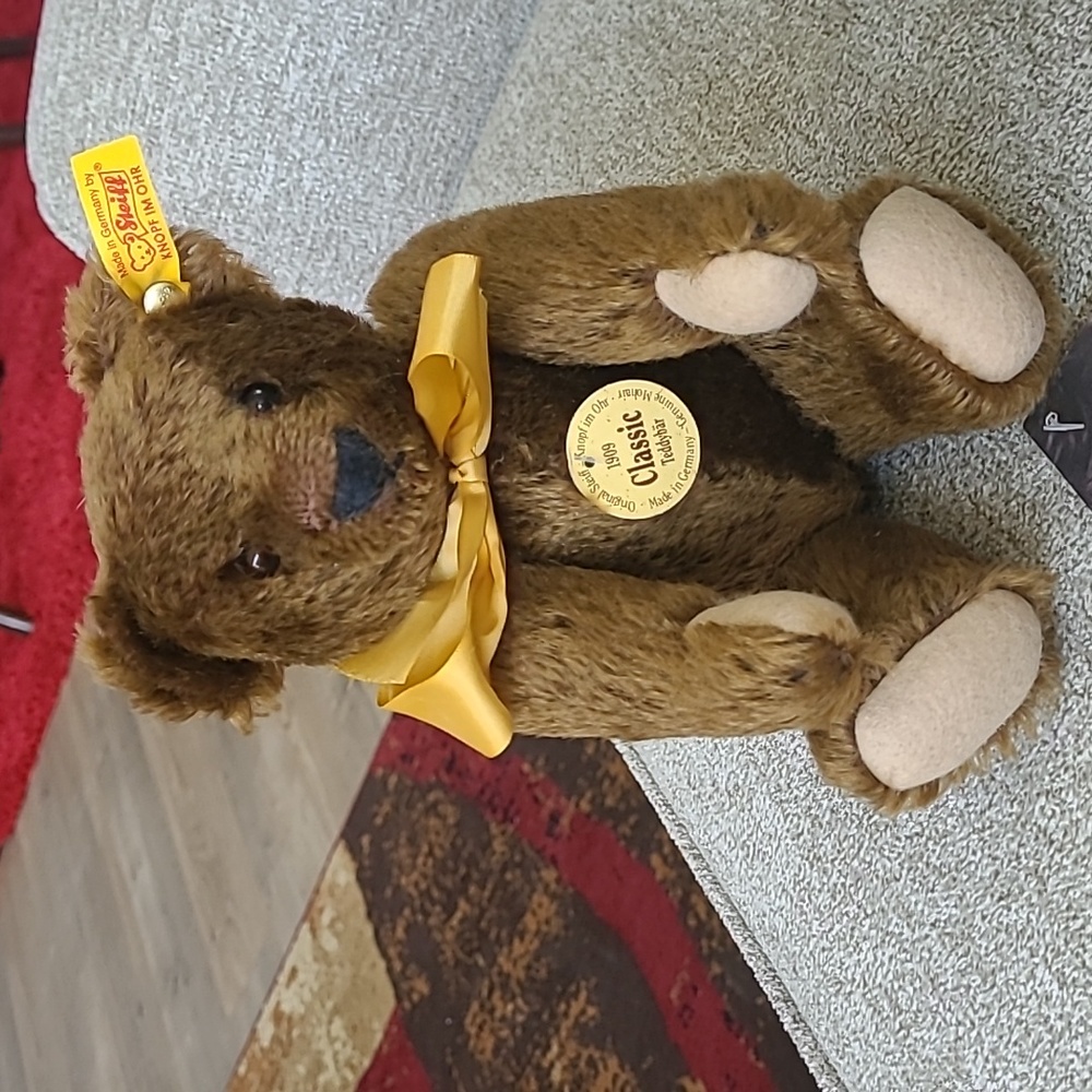 Steiff Classic Jointed Bear